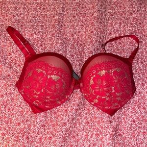 Red lace bra
